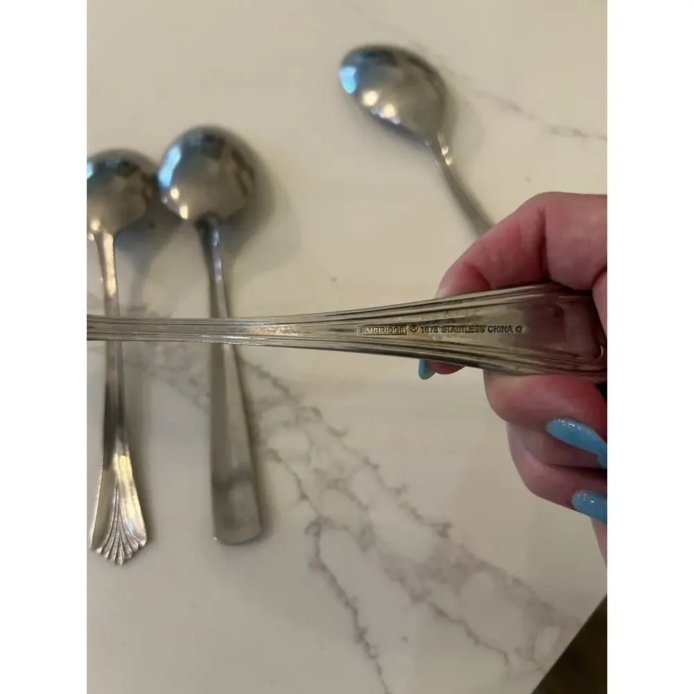 Vtg Lot of 4 Stainless Dinner Spoons Assorted 8” Flatware Silverware‎